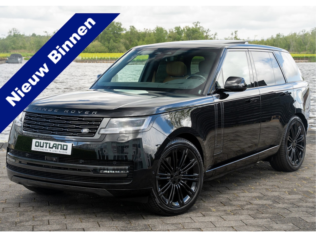 Land Rover Range Rover - P550e Autobiography | Santorini Black | Caraway (cognac) leder | 23" inch | - AutoWereld.nl