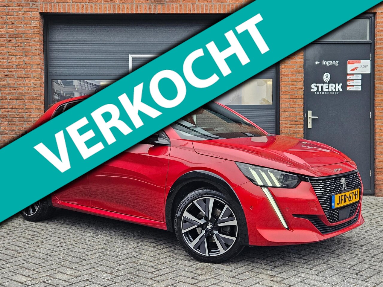 Peugeot 208 - 1.2 PureTech GT-Line Pano LED Keyless Camera 17" - AutoWereld.nl