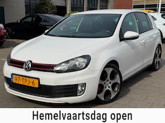 Volkswagen Golf - 2.0 GTI