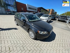 Volvo V50 - 1.8 Edition II RIJDGOED/TREKHAAK/AIRCO/APK 9-26