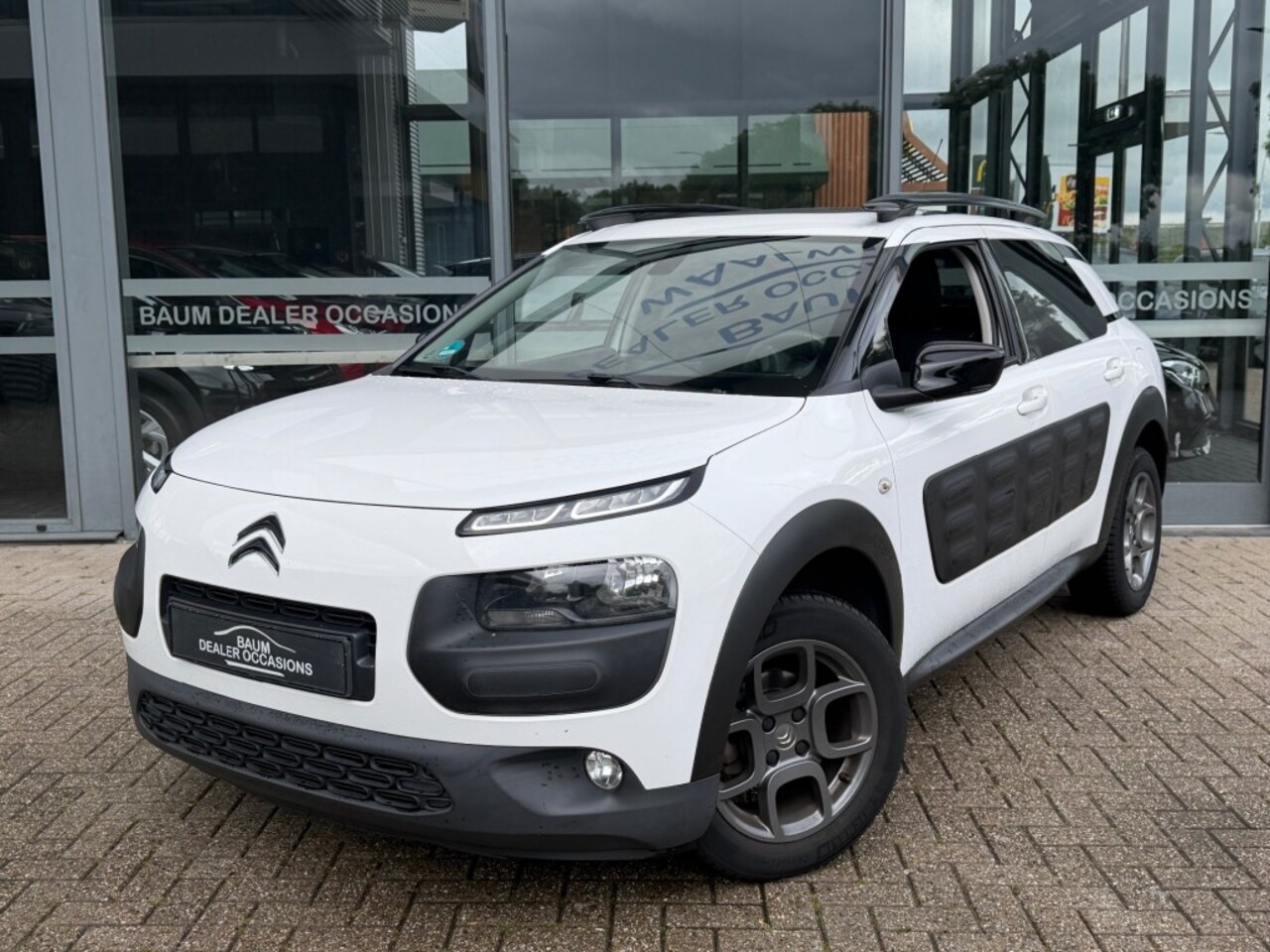 Citroën C4 - 1.2 PURETECH SHINE PANO NAVI AIRCO/ECC PDC - AutoWereld.nl