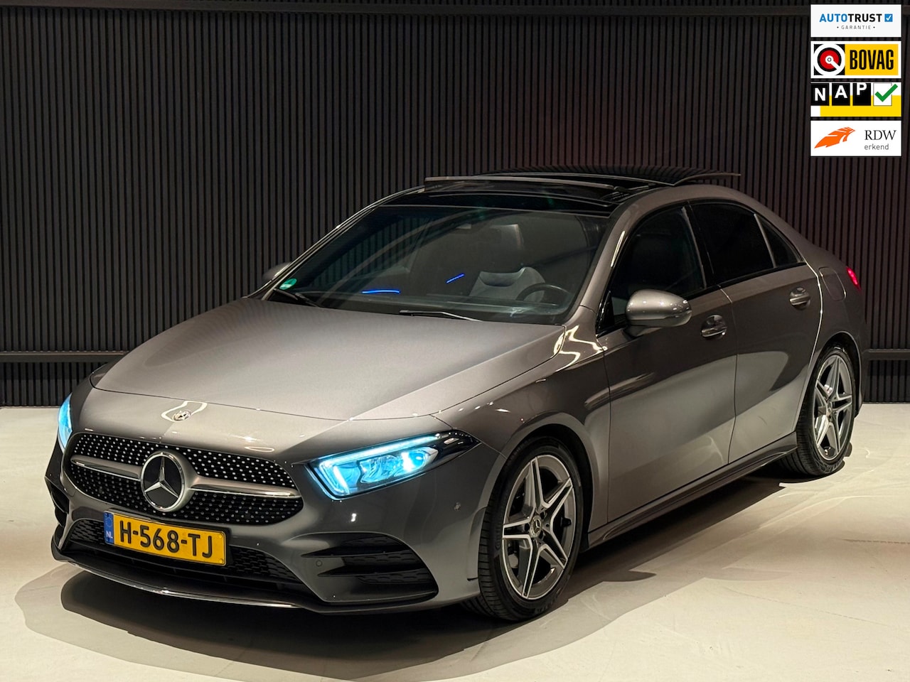 Mercedes-Benz A-klasse - A200 AMG Panoramadak|Sfeer|Camera|Bomvol| - AutoWereld.nl