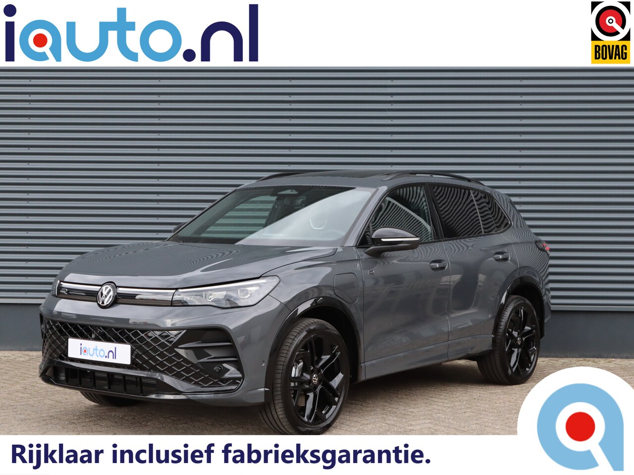 Volkswagen Tiguan - 1.5 eHybrid 272pk R-Line Pano/IQ.Light/360/Keyless/ACC/DCC/ErgoActive/ Dodehoek/20"/Trekha - AutoWereld.nl