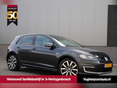 Volkswagen Golf - 1.4 TSI GTE Plug In Hybrid/Leder/Cruise/Trekhaak/Camera/LED/18"