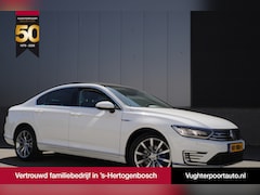 Volkswagen Passat - 1.4 TSI GTE 218pk/*Highline*Adaptive/Virtual/Sunroof/Trekh./Leder/18"