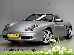 Porsche Boxster - 2.5/ Dealer Onderhouden/ 17''LMV/ Stoelverw./ Elek. Kap/ LEDER/ Multi-Media/ Clima/ Navi/