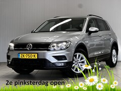 Volkswagen Tiguan - 1.5 TSI Comfortline/ Trekhaak/ LED Koplampen/ 17'' LMV/ Camera/ Extra getint glas/ Apple +