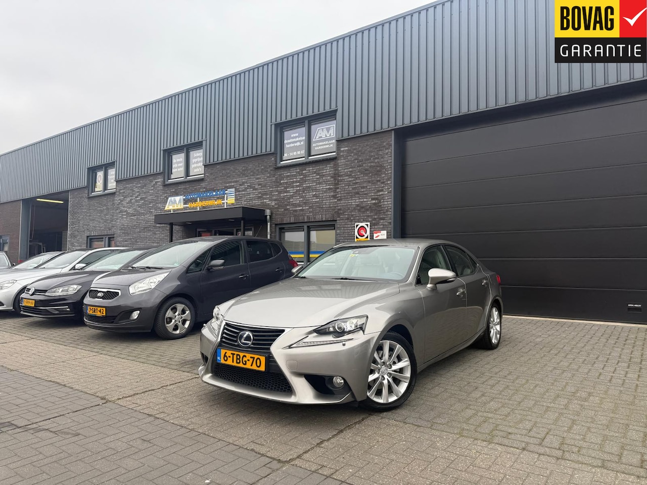 Lexus IS - 300h Edition | 2E EIGENAAR | 12MND GARANTIE | AUTOMAAT | NAVI | BLUETOOTH | LED |  LMV | - AutoWereld.nl