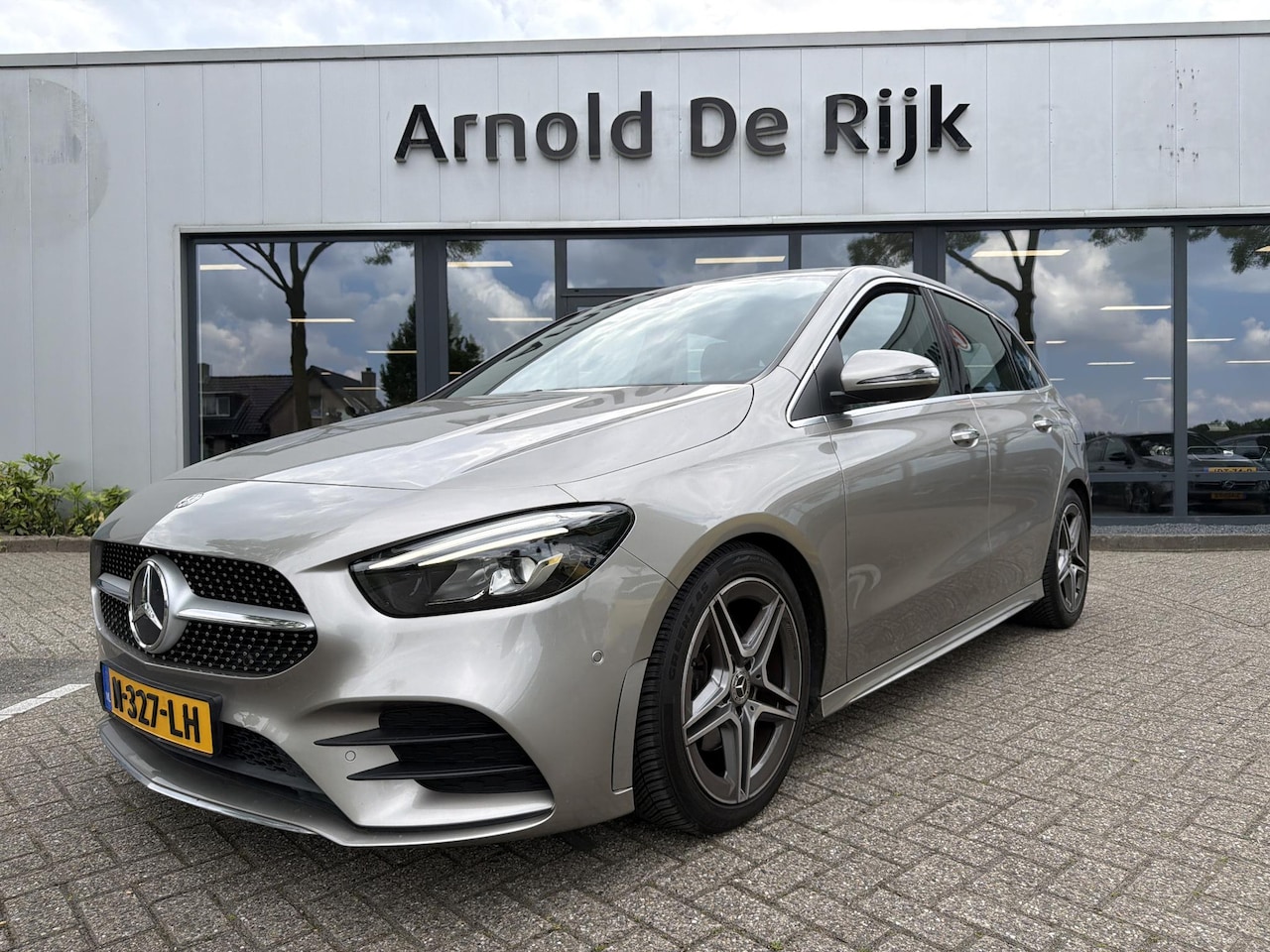 Mercedes-Benz B-klasse - 180 Business Solution AMG 180 Business Solution AMG - AutoWereld.nl