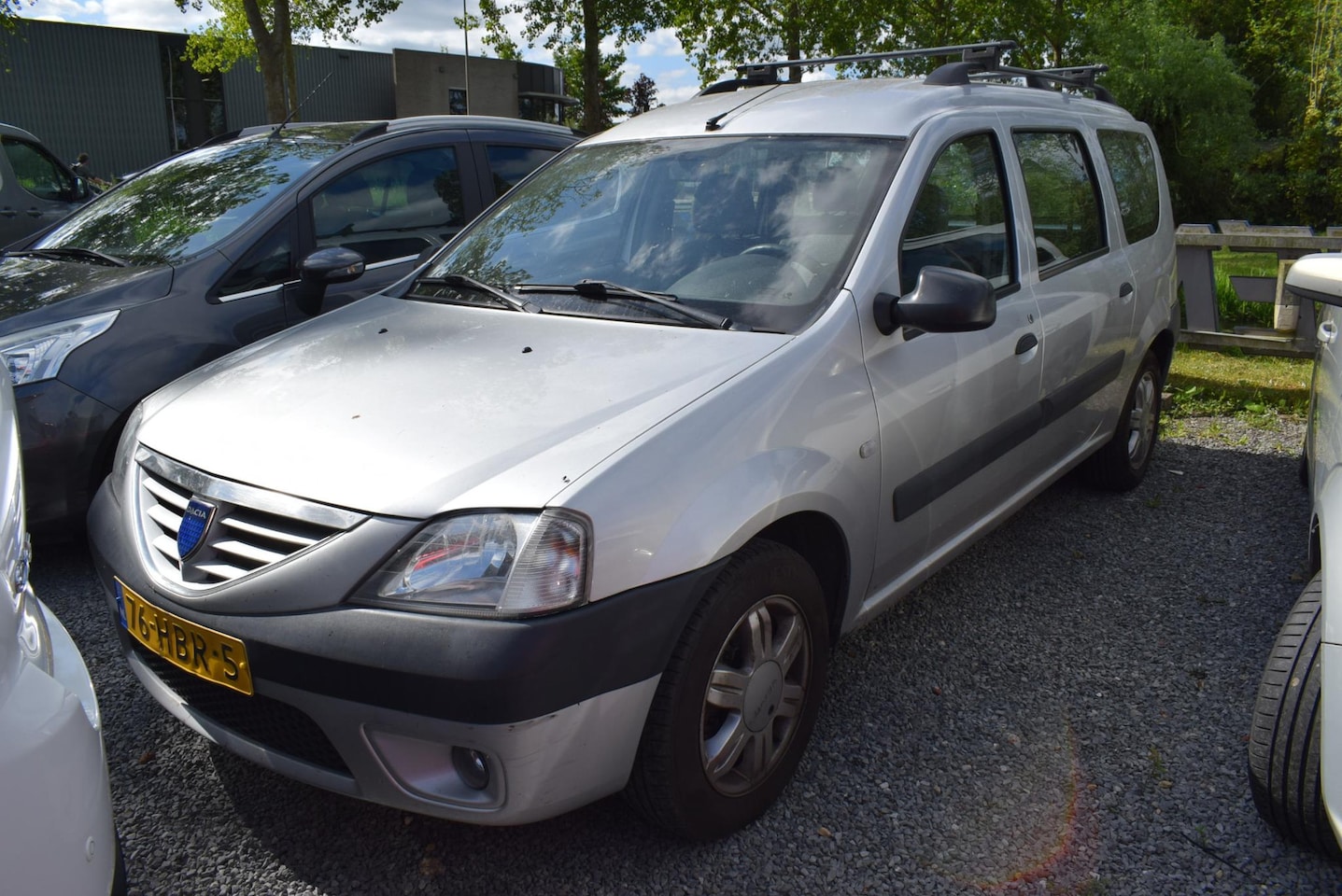 Dacia Logan MCV - 1.6 Lauréate Airco 1e eigenaar. - AutoWereld.nl