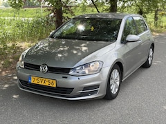 Volkswagen Golf - 1.6 TDI Comfortline BlueMotion
