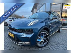 Lynk & Co 01 - 1.5 | Plug in Hybride | Panorama | Camera | Automaat | Navi | Carplay | Stoelverwarming |