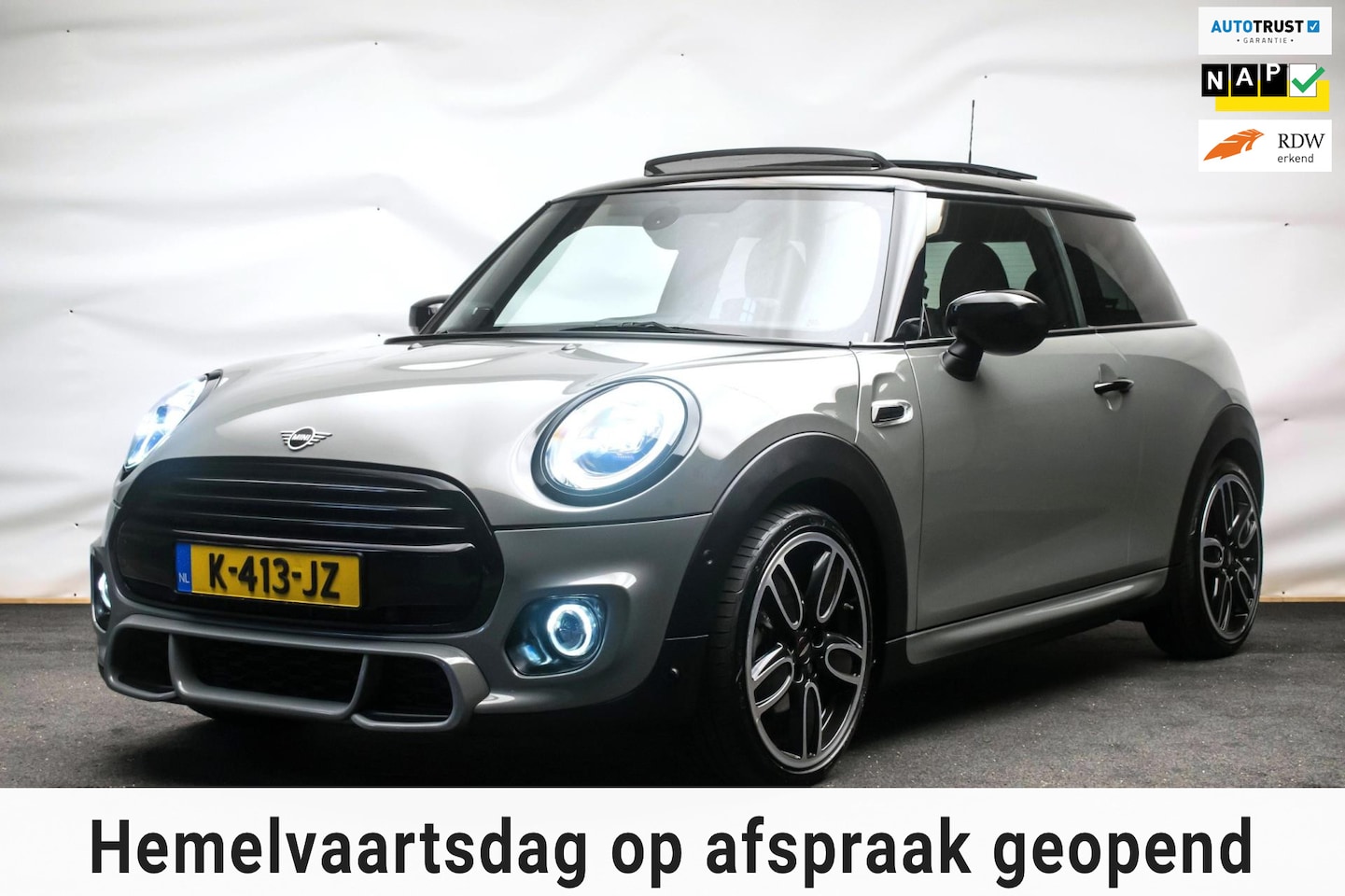 MINI John Cooper Works - Mini 1.5 Dalston Edition JCW NL-auto [ Panoramadak Harman Kardon HUD Digital Dash Alcantar - AutoWereld.nl