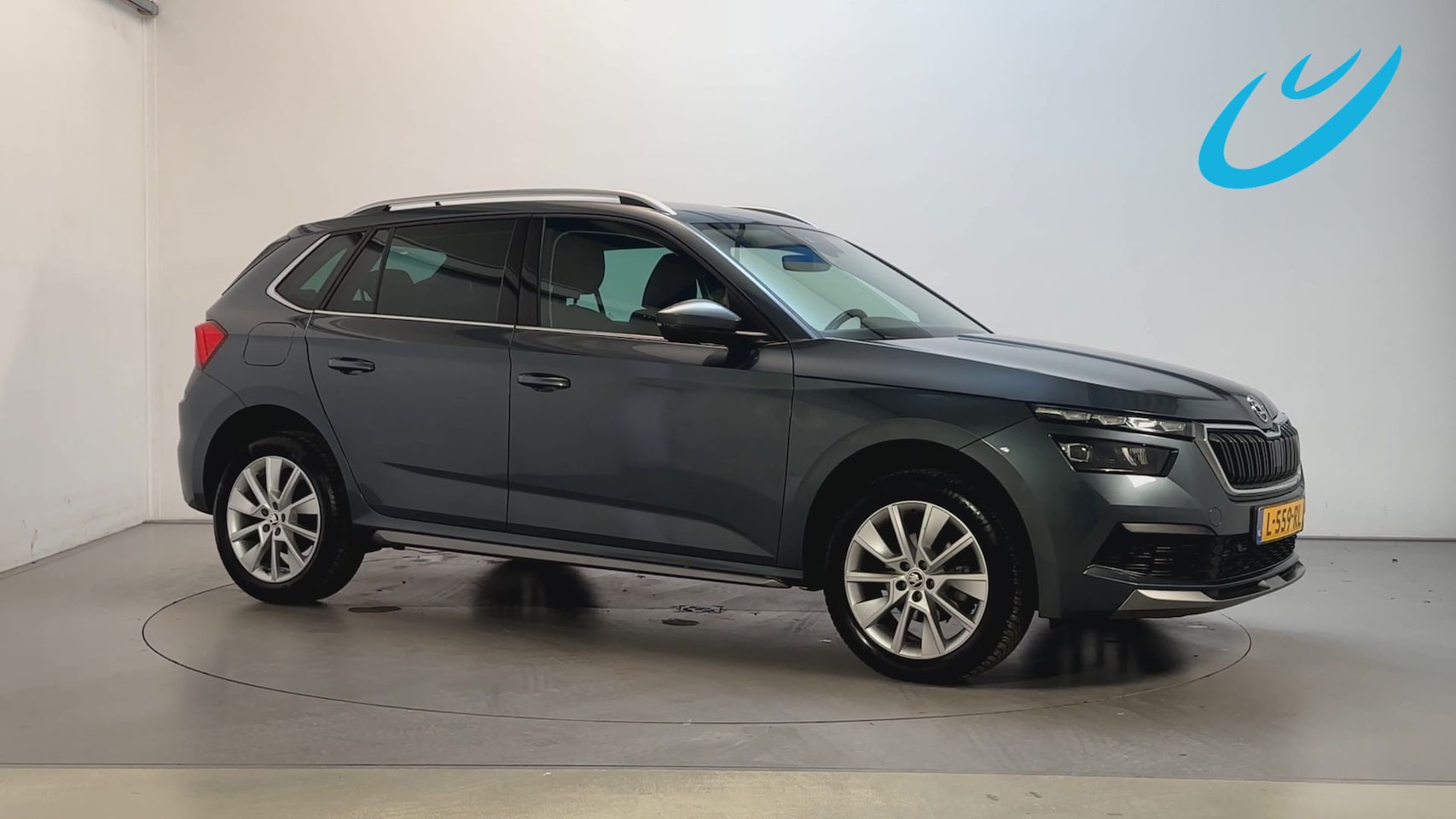 Skoda Kamiq - 1.0 TSI 110pk Business Edition LED Stoelverwarming Navigatie Parkeersensoren Virtual Cockp - AutoWereld.nl