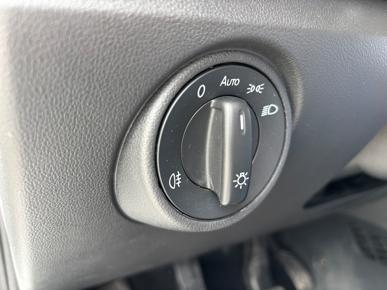 Volkswagen Up! - 1.0 BMT move up! | Org-NL auto. Airco. Onderhouden.