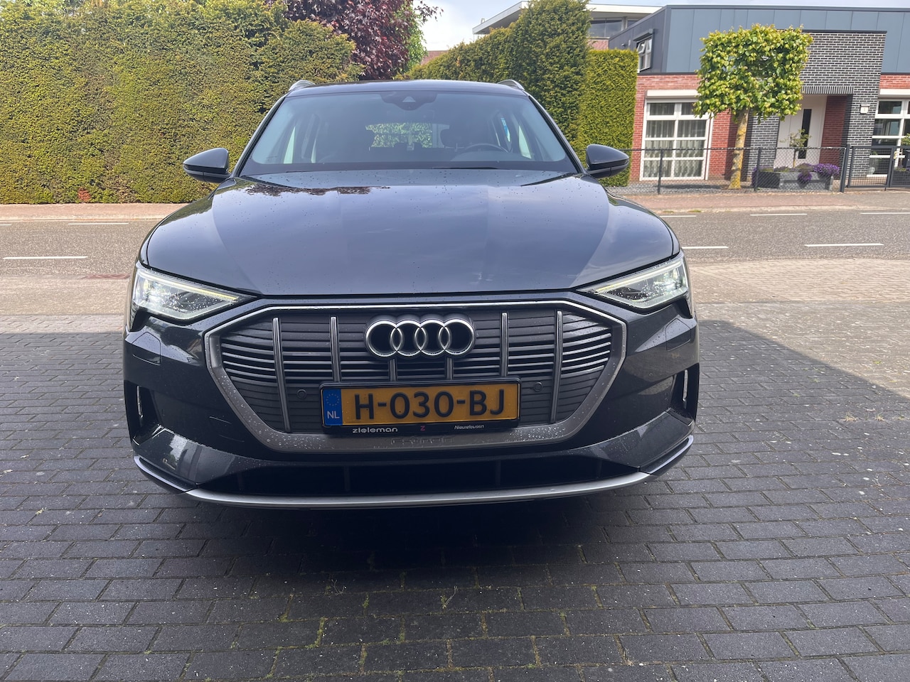 Audi e-tron - e-tron 50 quattro Launch edition Luchtvering - AutoWereld.nl
