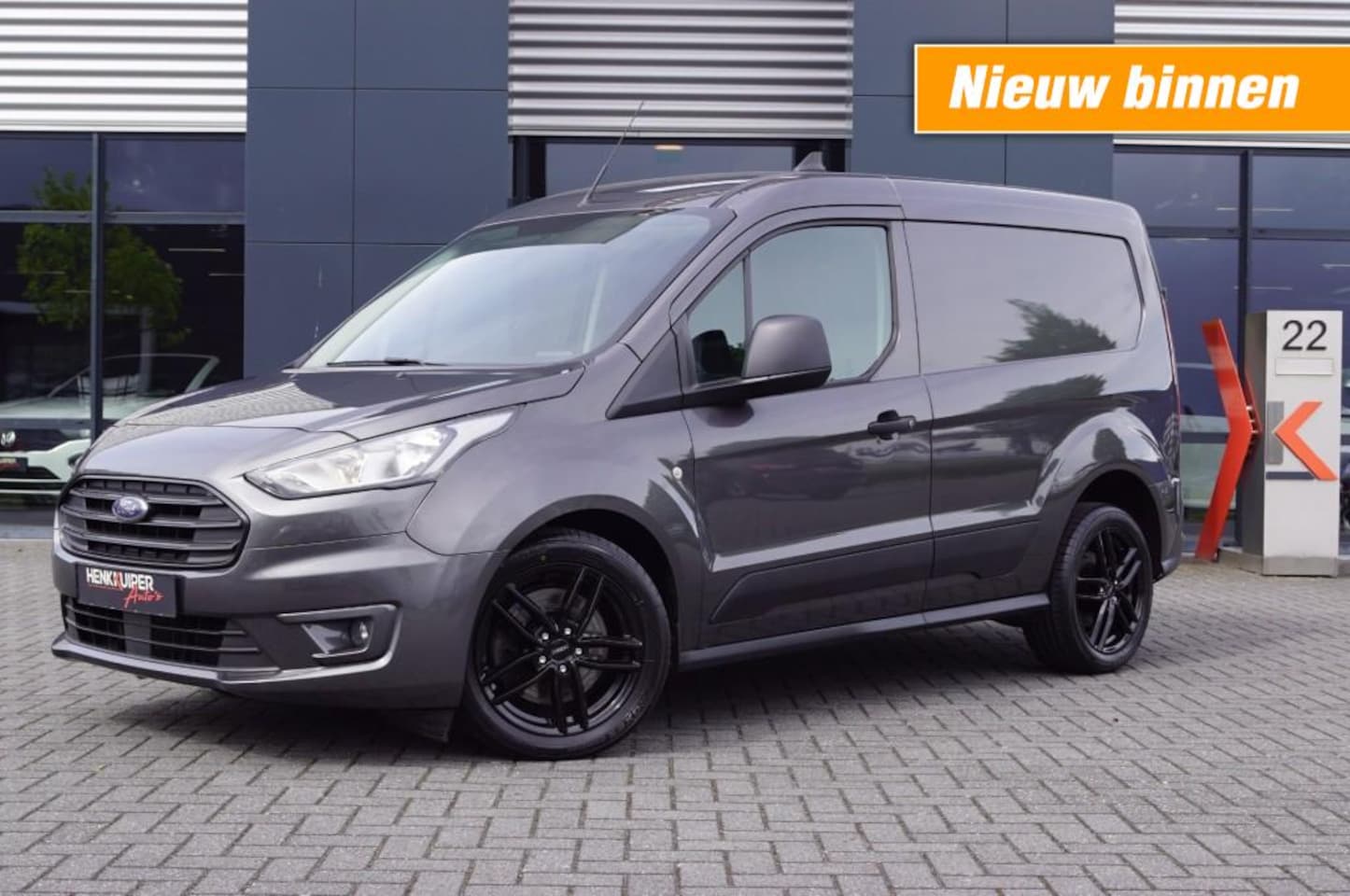 Ford Transit Connect - 1.5 EcoBlue 120pk / Navi / Camera / PDC / Trekhaak - AutoWereld.nl