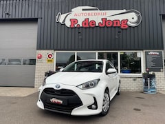 Toyota Yaris - 1.5 Hybrid Stoelverwarming Camera Carplay ACC Laneassist Super betrouwbaar