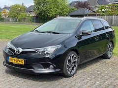 Toyota Auris Touring Sports - 1.2T Automaat/ Clima/ Cuise/ Multimedia/ LM/ Camera