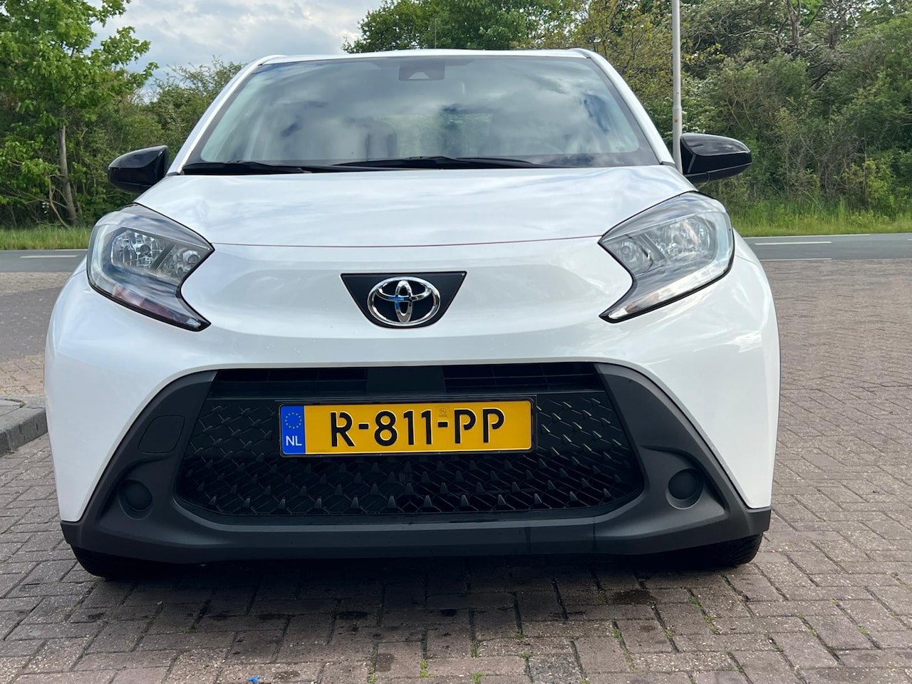 TOYOTA AYGO X