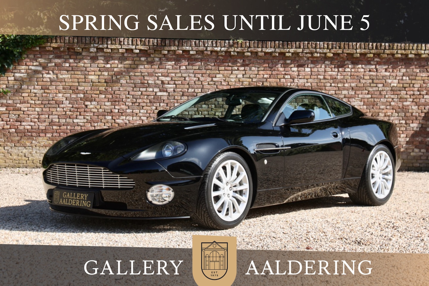 Aston Martin V12 Vanquish - PRICE REDUCTION "Low mileage" Executed in deep "Bowland Black over Charcoal" interior with - AutoWereld.nl