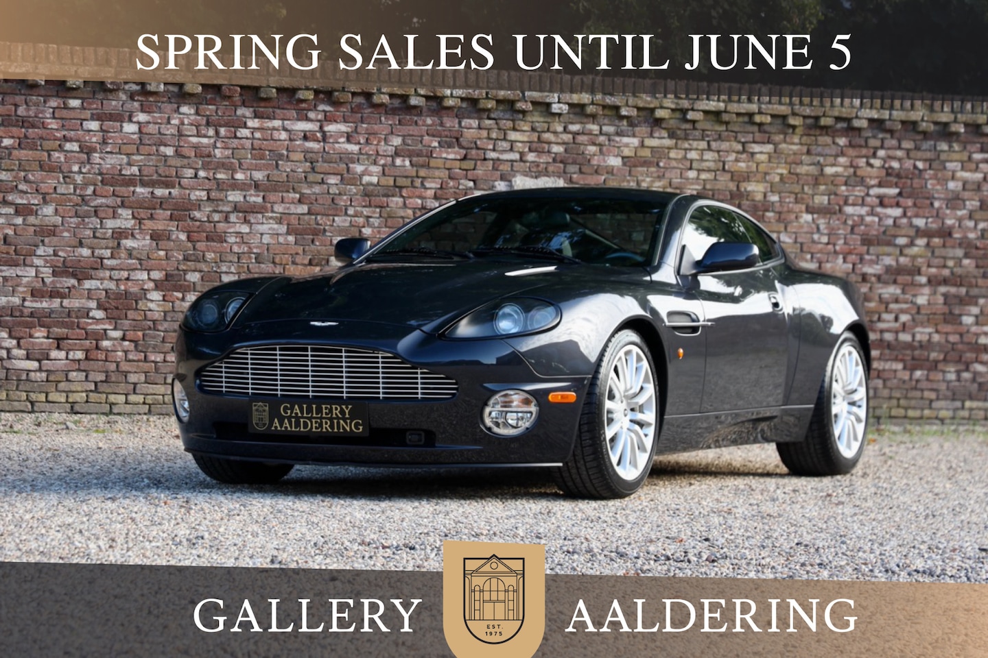 Aston Martin V12 Vanquish - 5.9 PRICE REDUCTION "11.800 Miles" Presented in "Snow Shadow Grey" with the 2+2 interior w - AutoWereld.nl