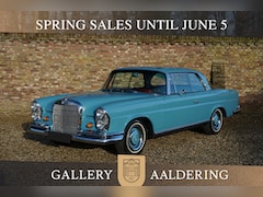 Mercedes-Benz 250 - SE Coupe PRICE REDUCTION "Automatic transmission with the floor shift" This concerns the m