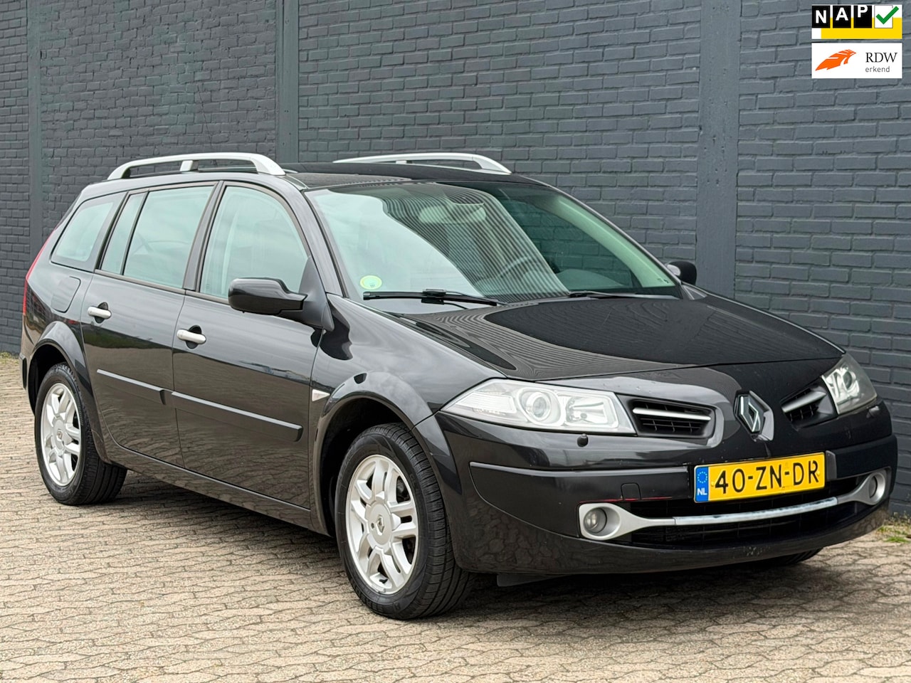Renault Mégane Grand Tour - 1.6-16V Tech Line CLIMA CRUISE PDC TREKHAAK - AutoWereld.nl