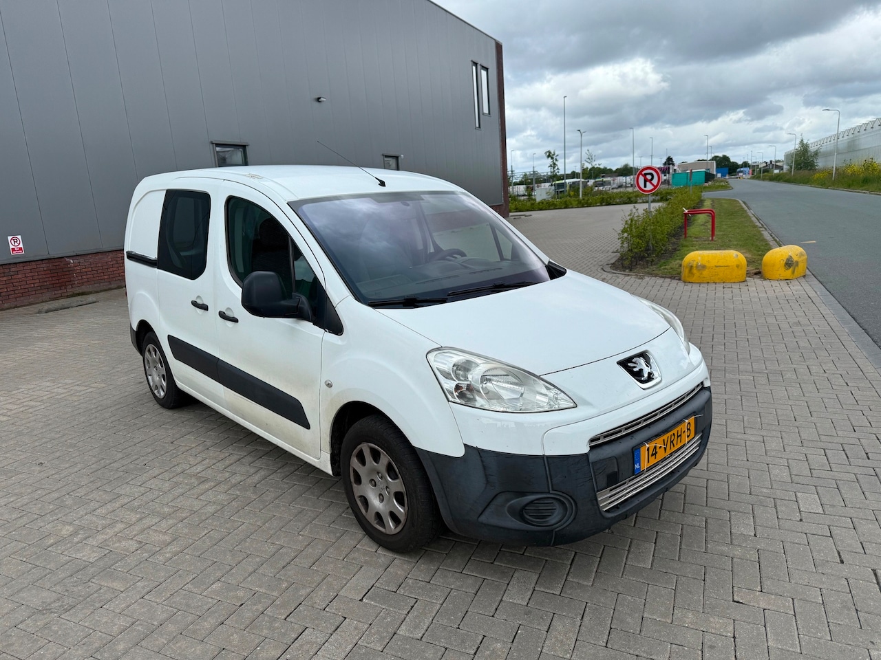 Peugeot Partner - 120 1.6 HDI L1 XT AIRCO WIT 2009 - AutoWereld.nl