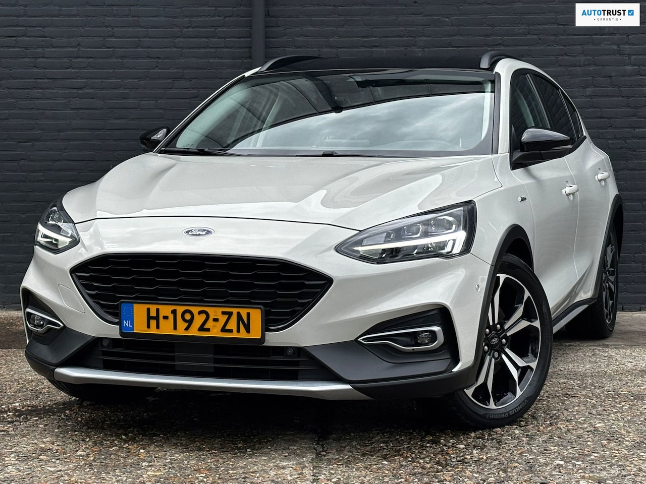 Ford Focus - 1.0 EcoBoost Active Business PDC | STOELVER | LEDER | NAVI | KEYLESS - AutoWereld.nl