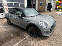 MINI Cooper - 1.5 Business
