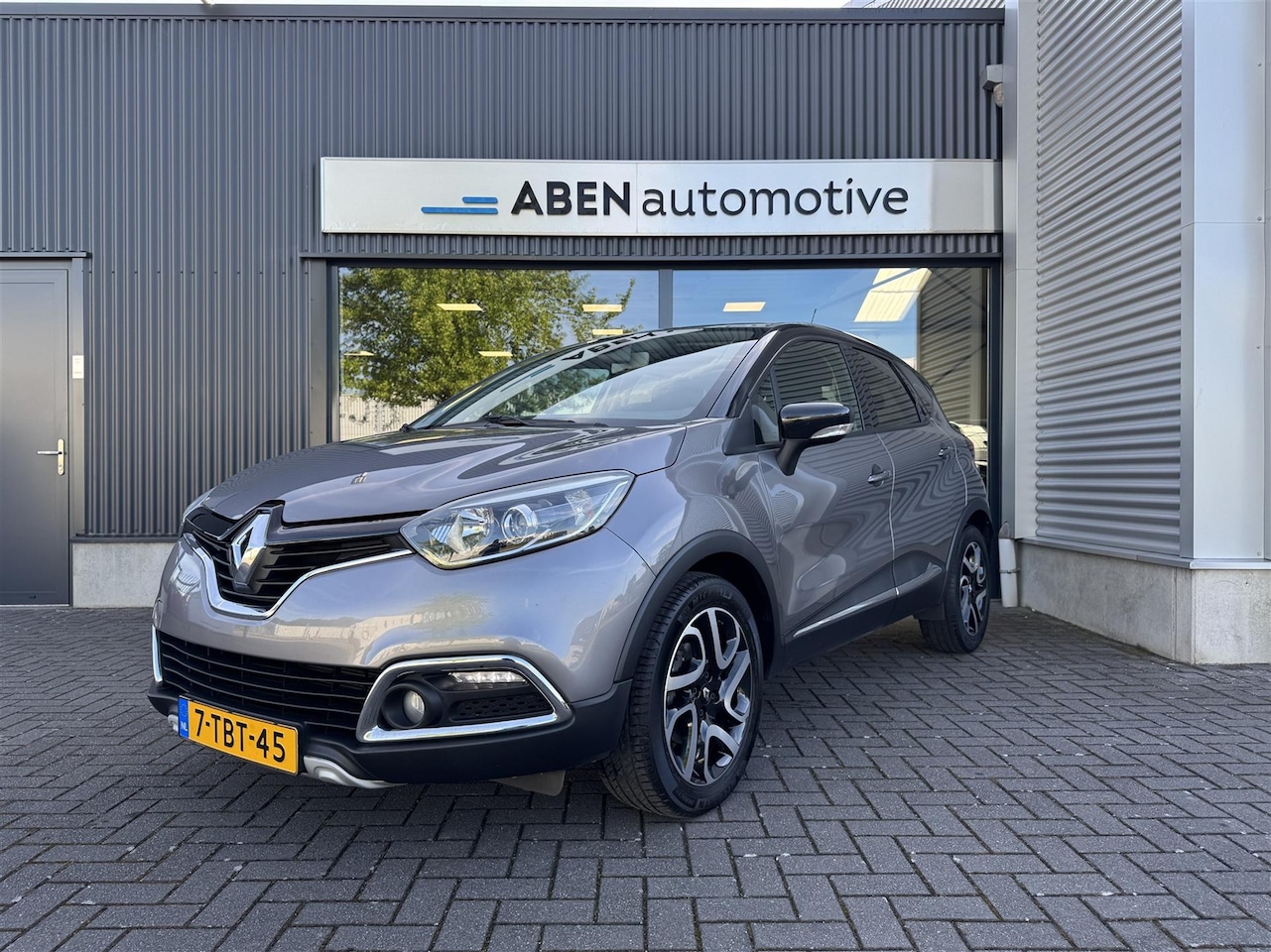 Renault Captur - 1.2 TCE 120PK Dynamique automaat (DEALER O.H.|CAMERA|TREKHAAK) - AutoWereld.nl