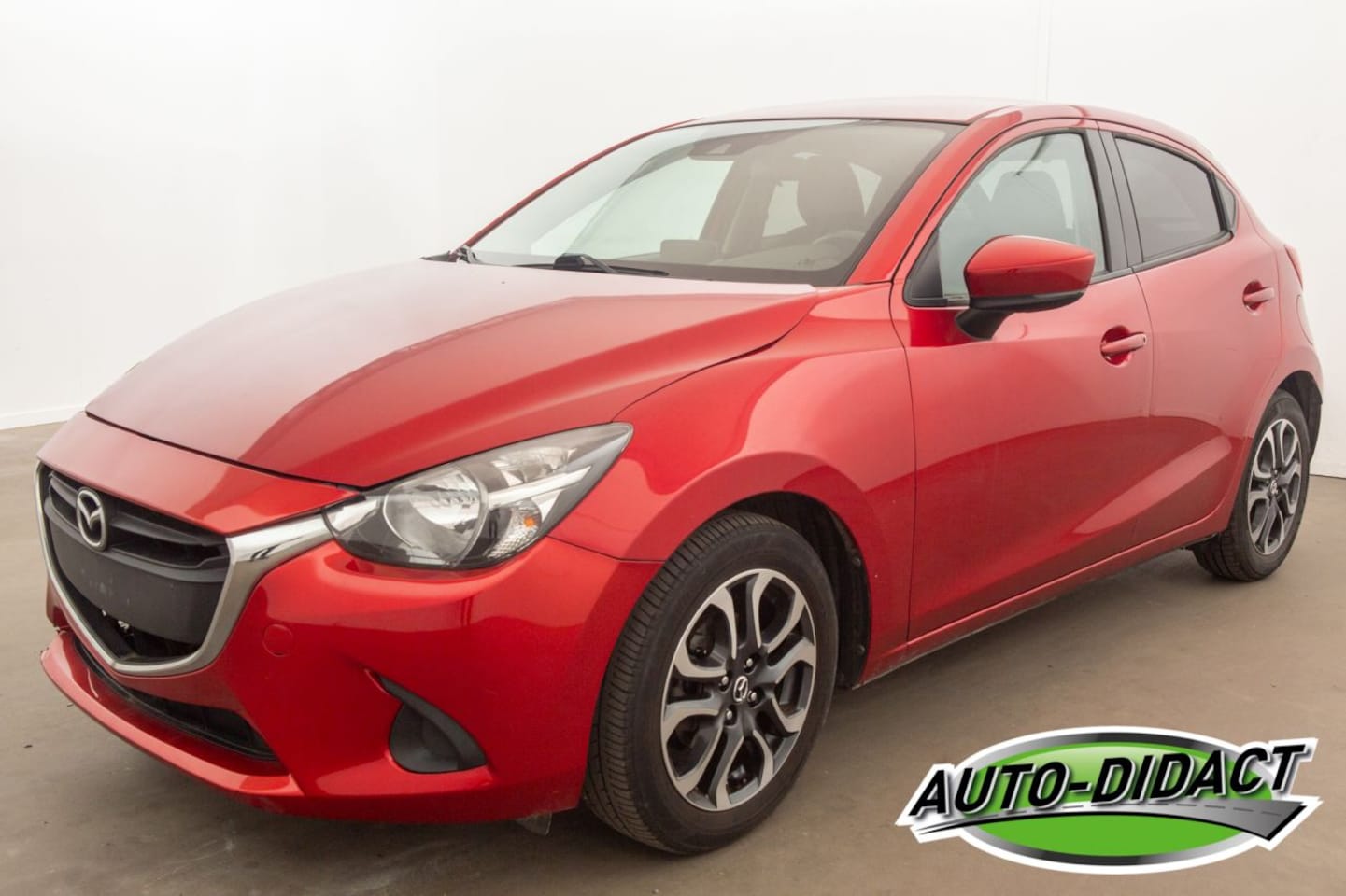Mazda 2 - 1.5 66 KW Airco Navi Ambition - AutoWereld.nl