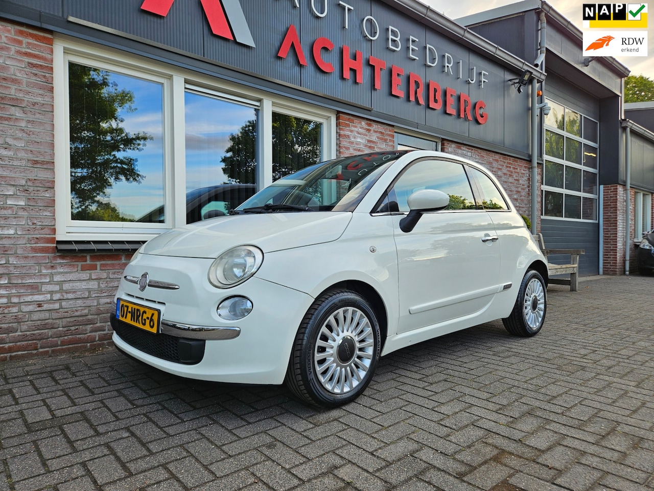 Fiat 500 - 1.2 Lounge Automaat! Panoramadak! Airco! NAP! Leuke/Nette Auto! - AutoWereld.nl