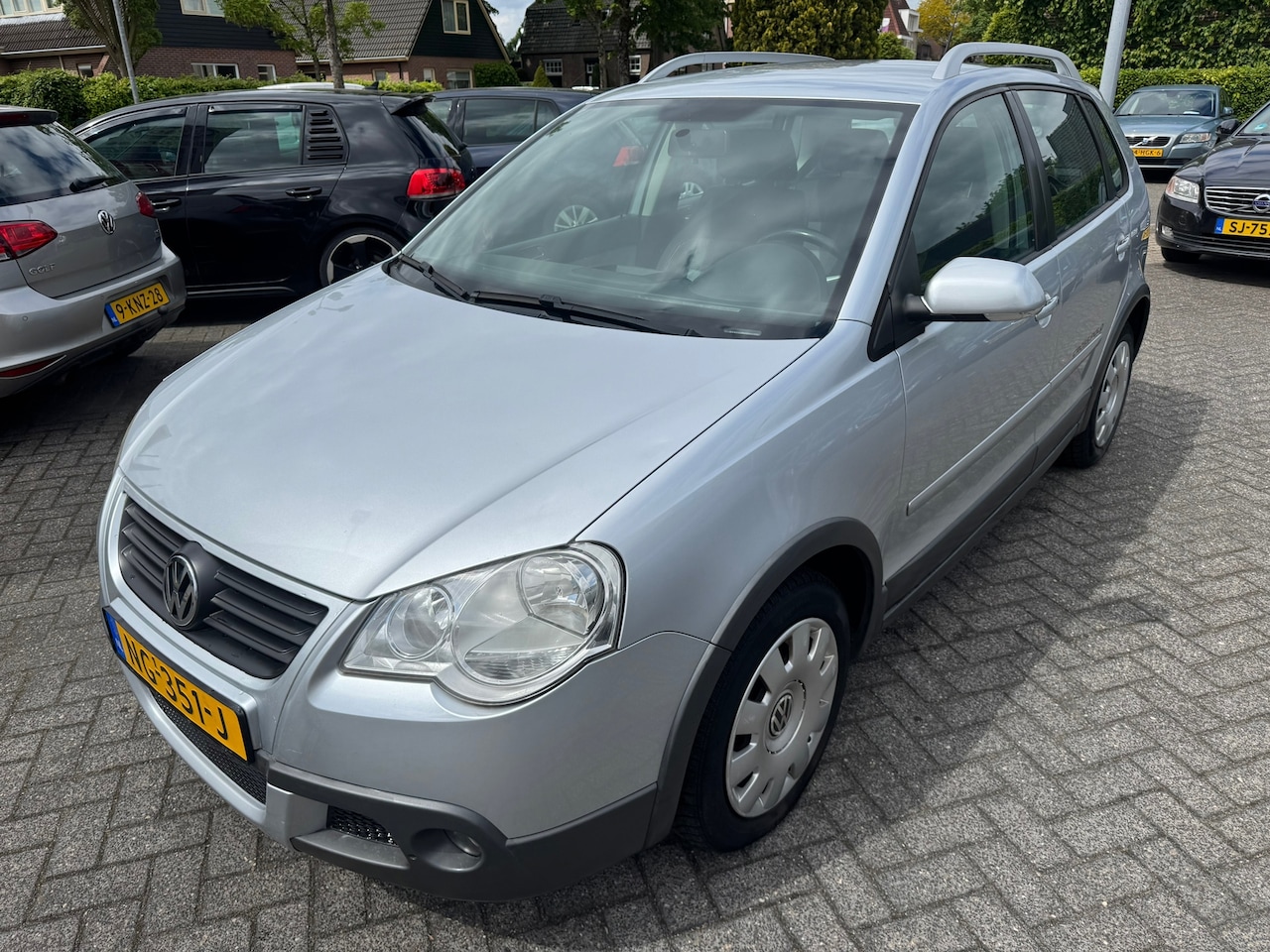 Volkswagen Polo - 1.4-16V Sportline 1.4-16V Sportline 5Drs,Apk 10/2/27,Airco,Elek-pakket,Trekhaak - AutoWereld.nl