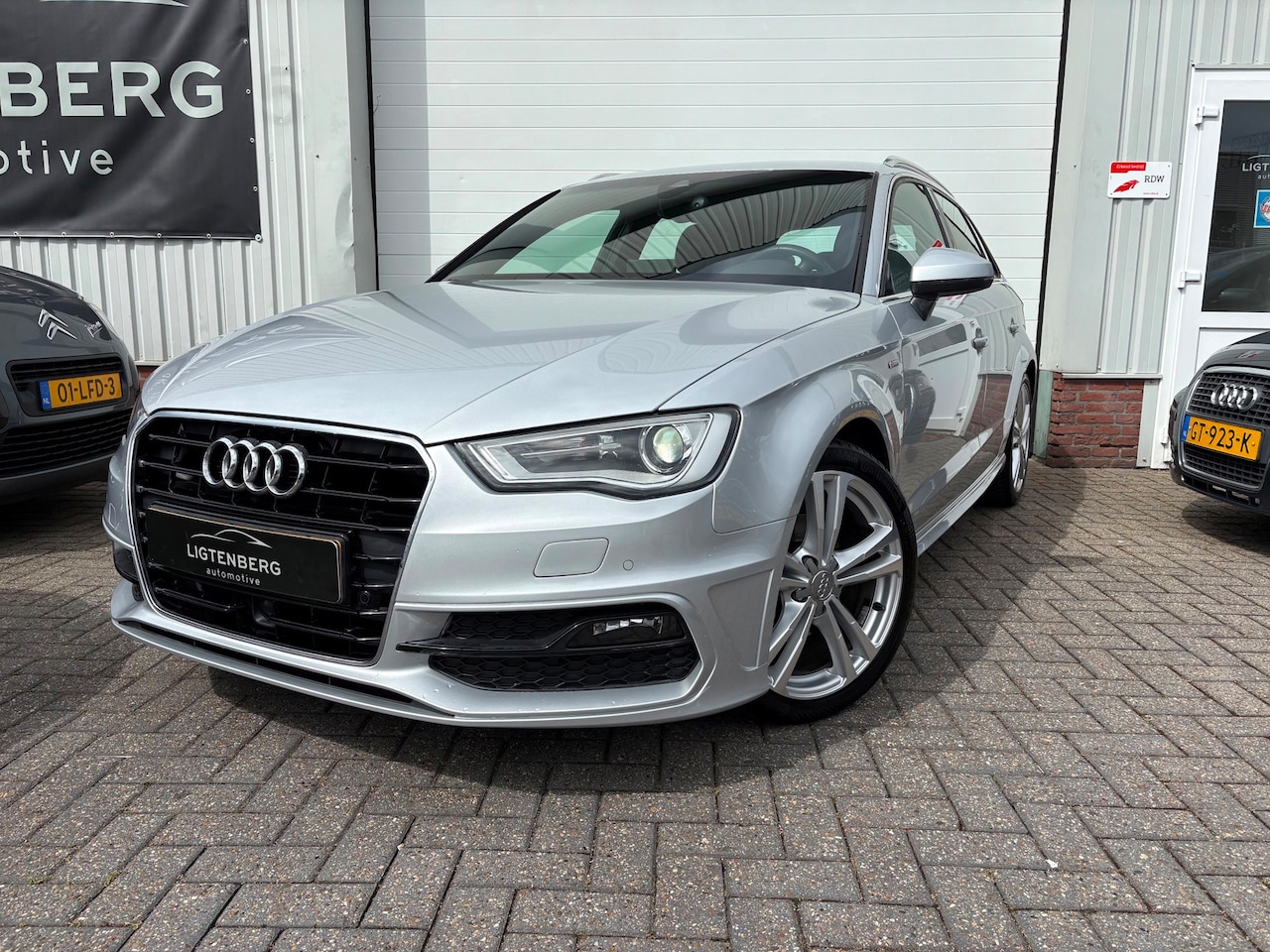 Audi A3 Sportback - 1.4 TFSI Ambition Pro Line S CRUISE/PDC/CLIMA - AutoWereld.nl
