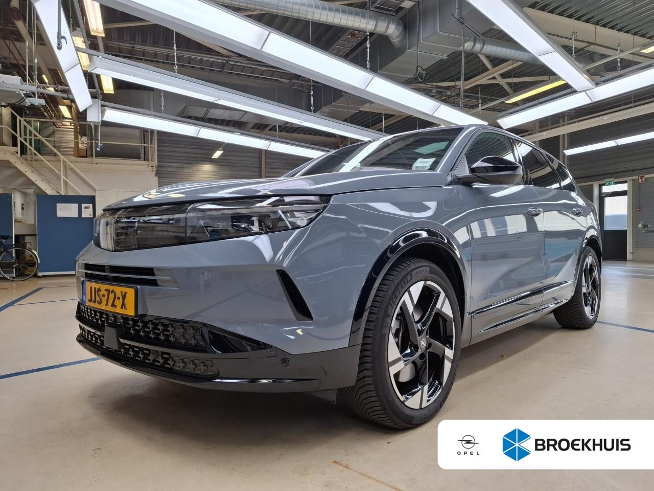 Opel Grandland - 1.6 Turbo Plug-in-Hybrid Business Edition GS | Panorama/schuifdak | Trekhaak | All season - AutoWereld.nl