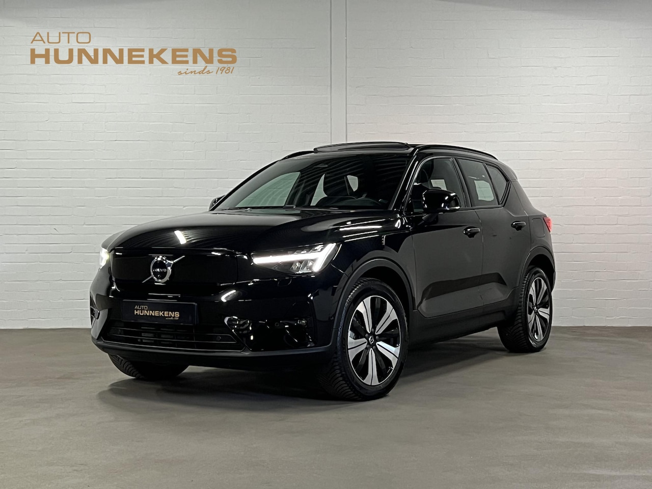 Volvo XC40 - Ultimate Open dak | Adapt. cruise | 360 camera | Stuur-/stoelverwarming | Harman/Kardon | - AutoWereld.nl