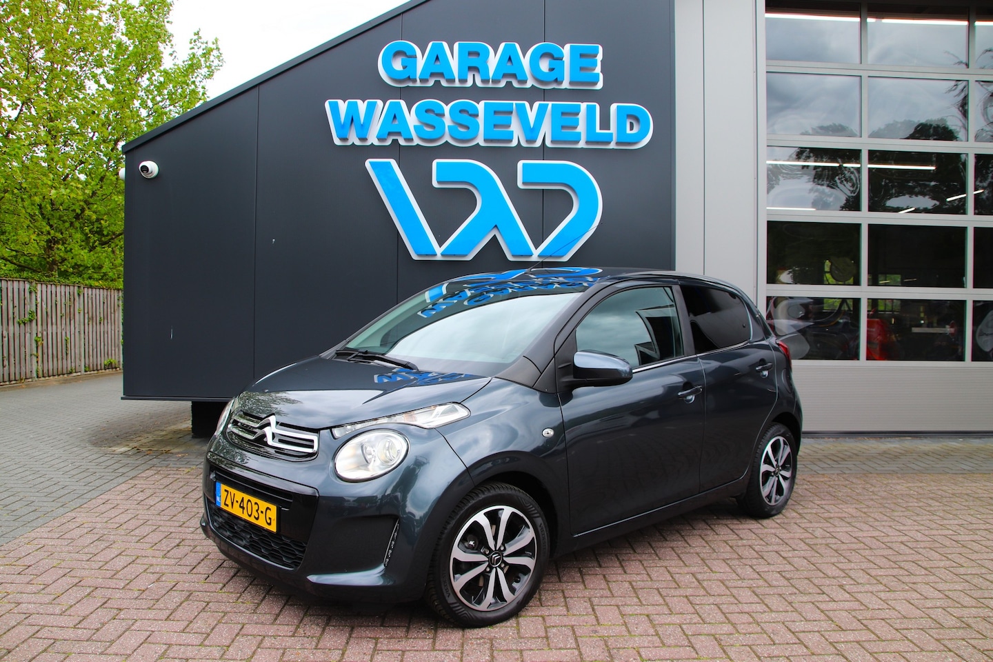 Citroën C1 - 1.0 VTi Shine Camera/Carplay/ALL SEASON/Climate - AutoWereld.nl