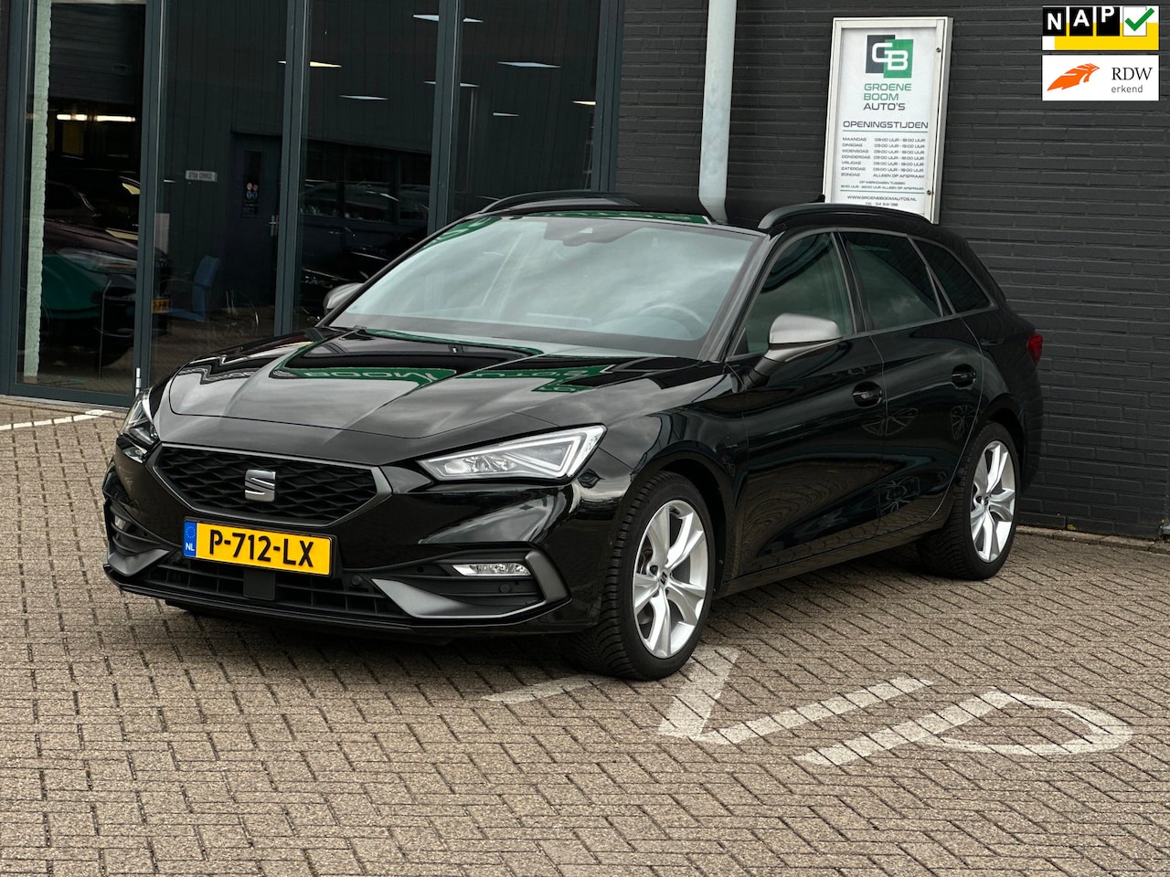SEAT Leon Sportstourer - 1.5 TSI FR Business Intense/SFEERVERLICHTING/CARPLAY/CAMRA/LED/NETTE STAAT!! - AutoWereld.nl