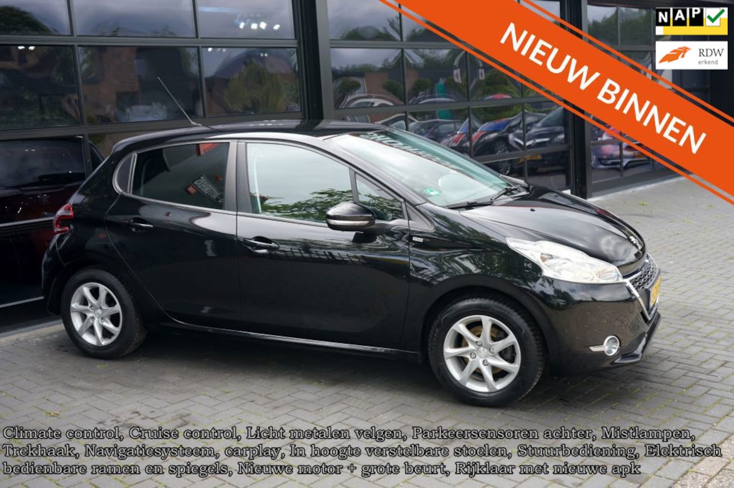 Peugeot 208 - 1.2 PureTech Style 1.2 PureTech Style, Clima, CC, Navi, PDC, Bluetooth, Trekhaak - AutoWereld.nl