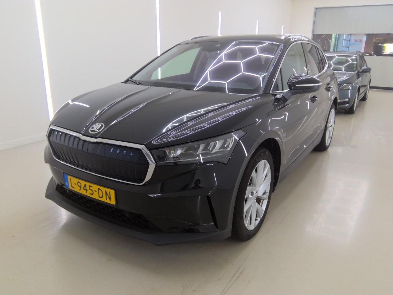 Skoda Enyaq iV - 80 204pk 82kWh 92.2% SoH [ PANO+520KM WLTP+20 INCH+CARPLAY ] - AutoWereld.nl
