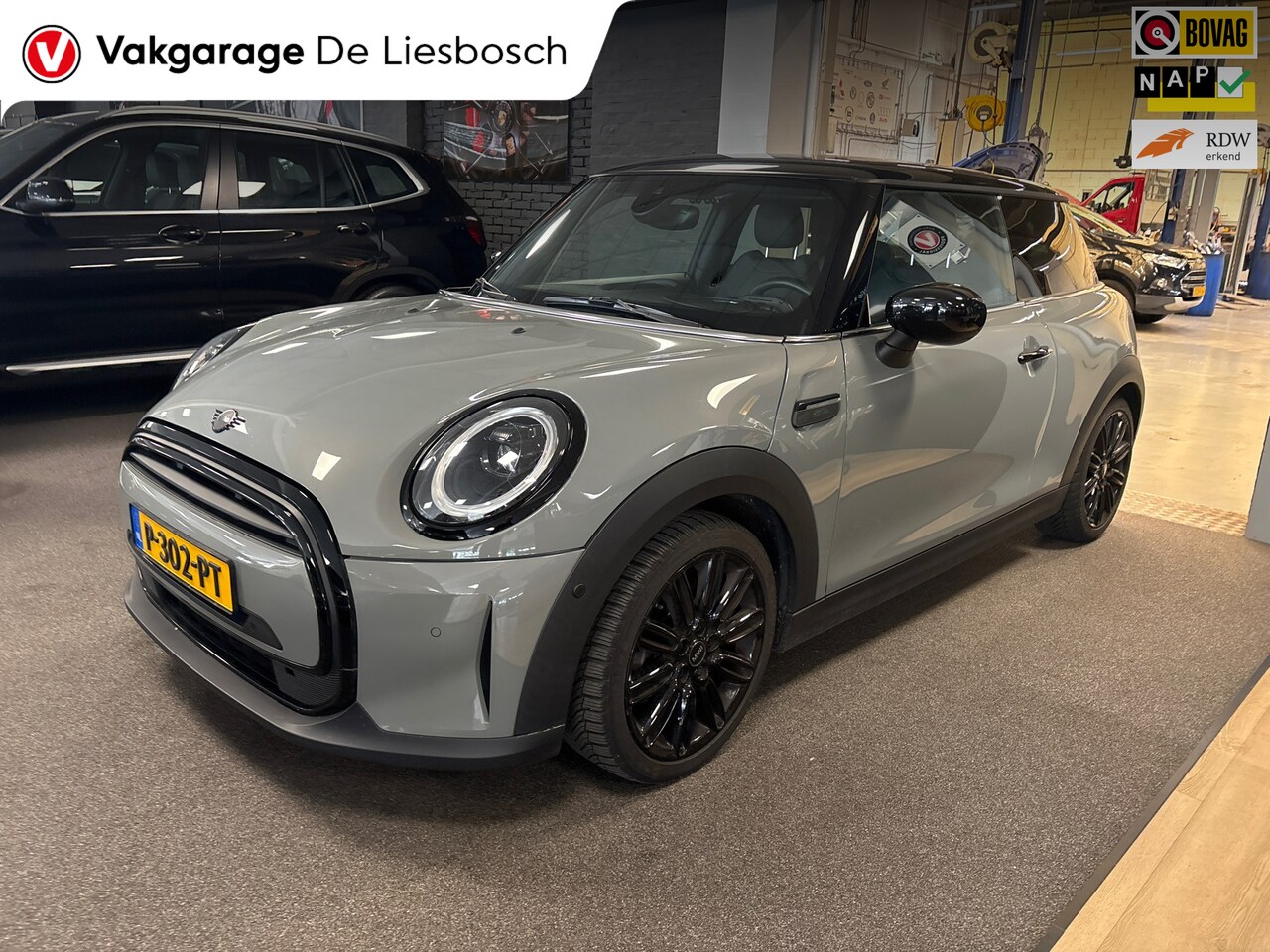 MINI John Cooper Works - Mini 1.5 Cooper Works/navi/camera/stoelverw/headup/leer - AutoWereld.nl