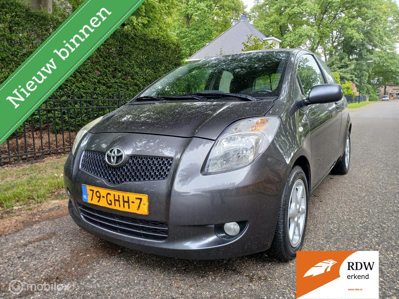 Toyota Yaris - 1.3 VVTi airco automaat - AutoWereld.nl