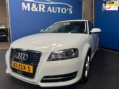Audi A3 Sportback - 1.2 TFSI Attraction Advance Nieuwe APK
