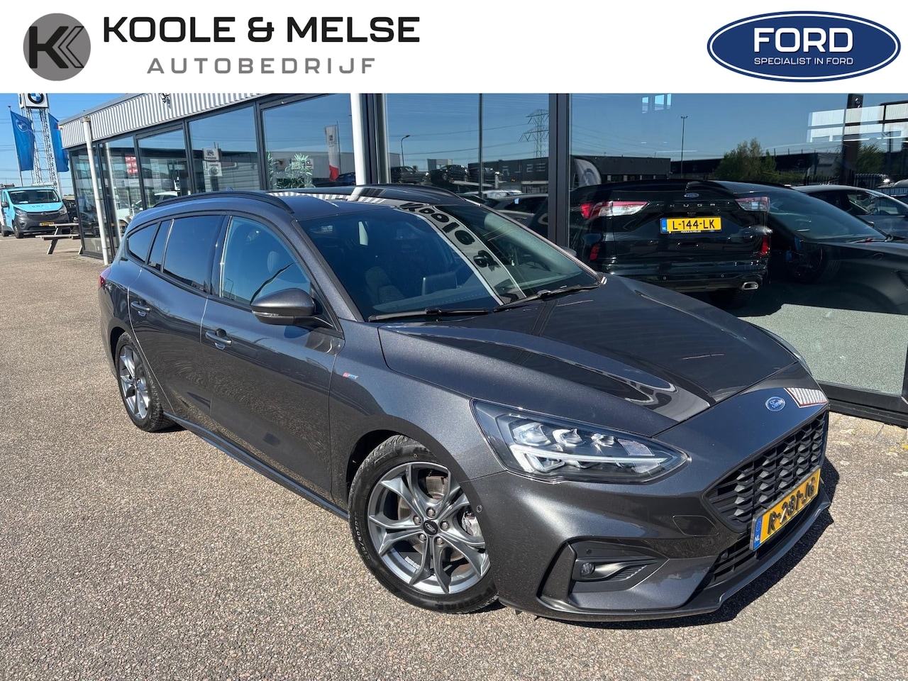 Ford Focus Wagon - st-line, automaat, winterpakket, carplay - AutoWereld.nl