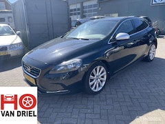 Volvo V40 - 1.6 D2
