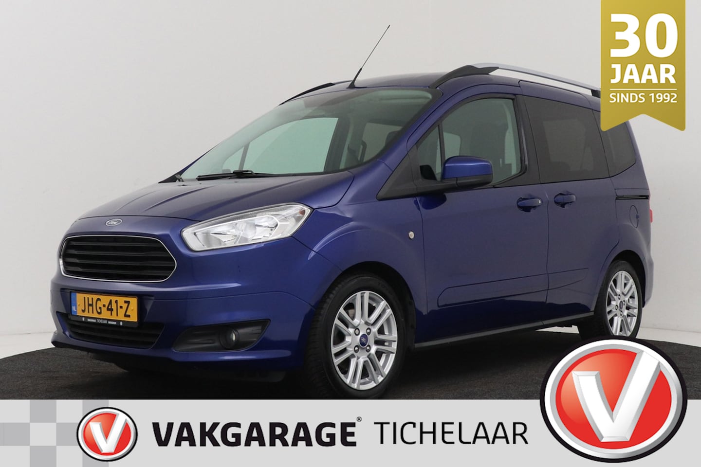 Ford Tourneo Courier - 1.0 Titanium | Trekhaak | Distributie Vervangen | Cruise Control | Climate Control | Stoel - AutoWereld.nl