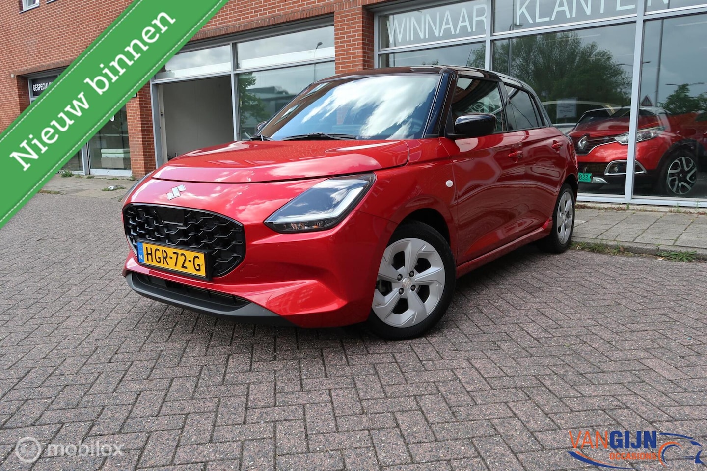 Suzuki Swift - 1.2 Smart Hybrid Two-Tone Carplay Automaat - AutoWereld.nl