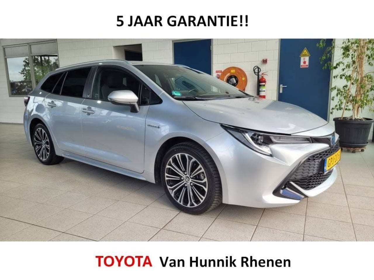 Toyota Corolla Touring Sports - 1.8 Style | Apple/Android | Stoel en stuur verw | Trekhaak | - AutoWereld.nl